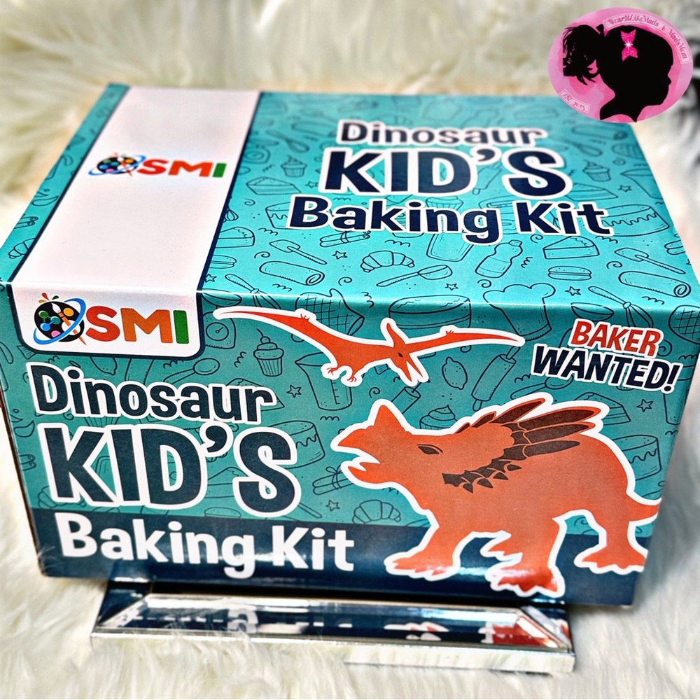 Dinosaur Kid's Baking Kit